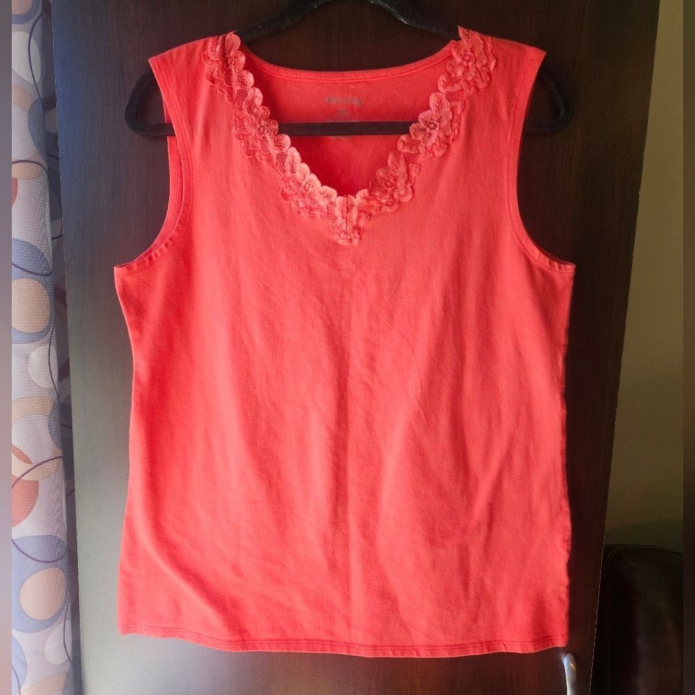 White Stag Women's Sleeveless Coral Top with Lace Detail Size Large